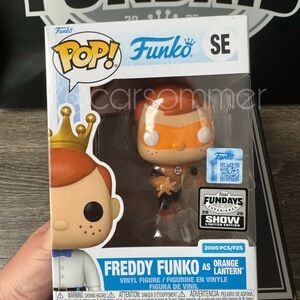 Funko Fundays Show Special Edition
Freddy Funko as Orange Lantern 1/2000